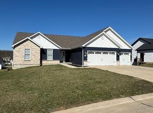 209 Auburn Ridge Dr, Troy, MO 63379