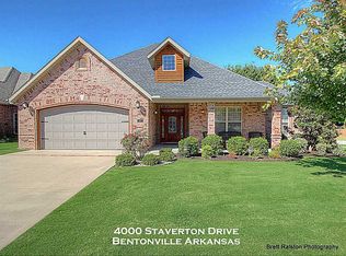 4000 SW Staverton Dr, Bentonville, AR 72712