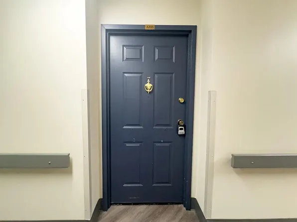 300 Johnson Ferry Rd NE Unit A305, Sandy Springs, GA 30328