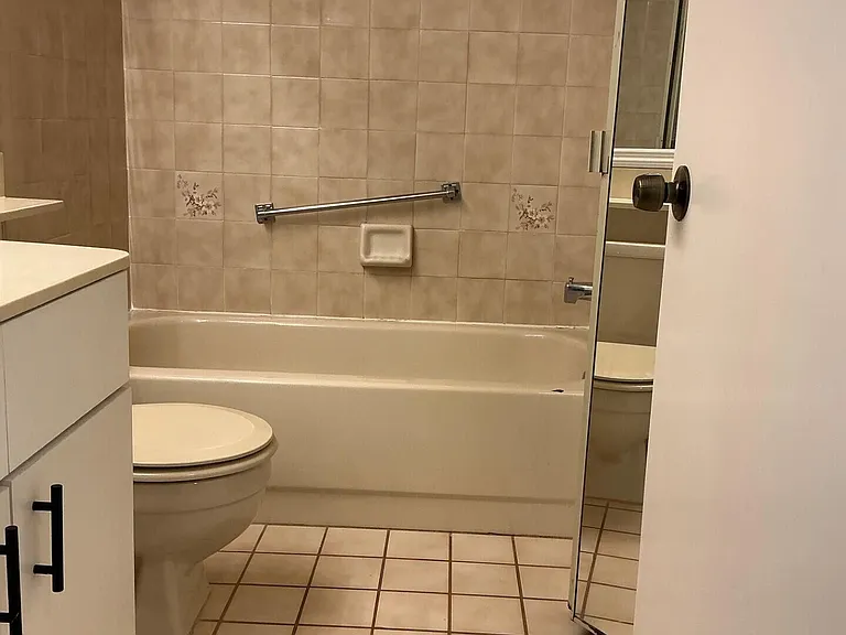2506 SE Anchorage Cv #C-3 — Photo 11