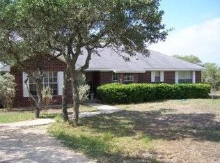 1568 Cottonwood Rd, Fischer, TX 78623
