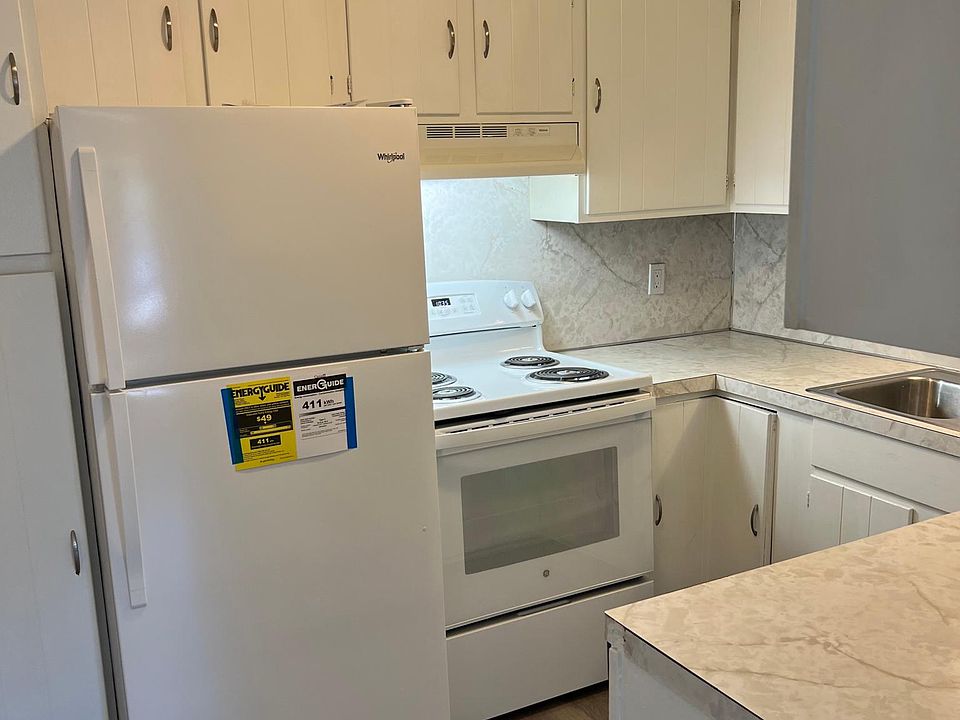 Kitchen, New Refrigerator and Oven