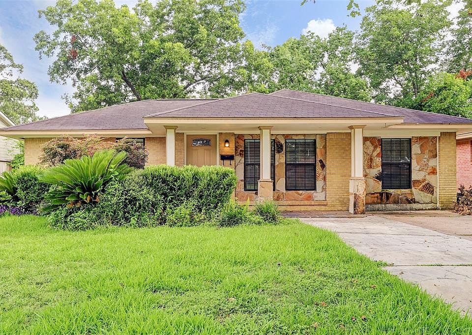 1st image of 4601 De Lange Ln