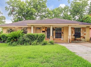 4601 De Lange Ln, Houston, TX 77092