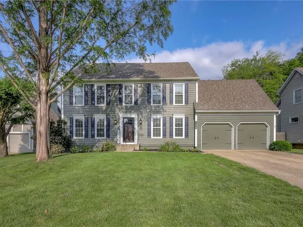 12420 Perry St, Overland Park, KS 66213