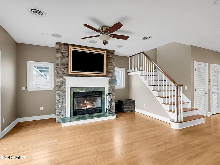 3 Monmouth Pl — Photo 18