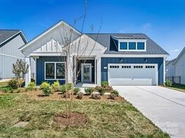 8123 Stillhouse Ln, Harrisburg, NC 28075