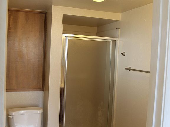 3rd image of 214 N 4th Ave