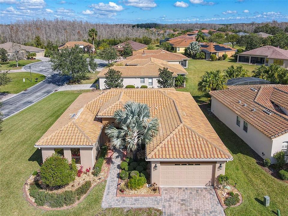 1st image of 926 BARCELONA DRIVE