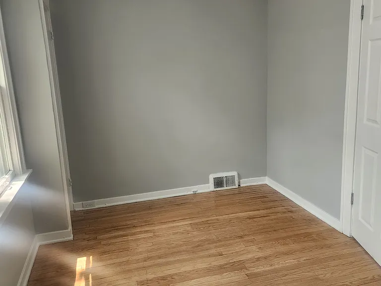 627 S Rose St #1 — Photo 9