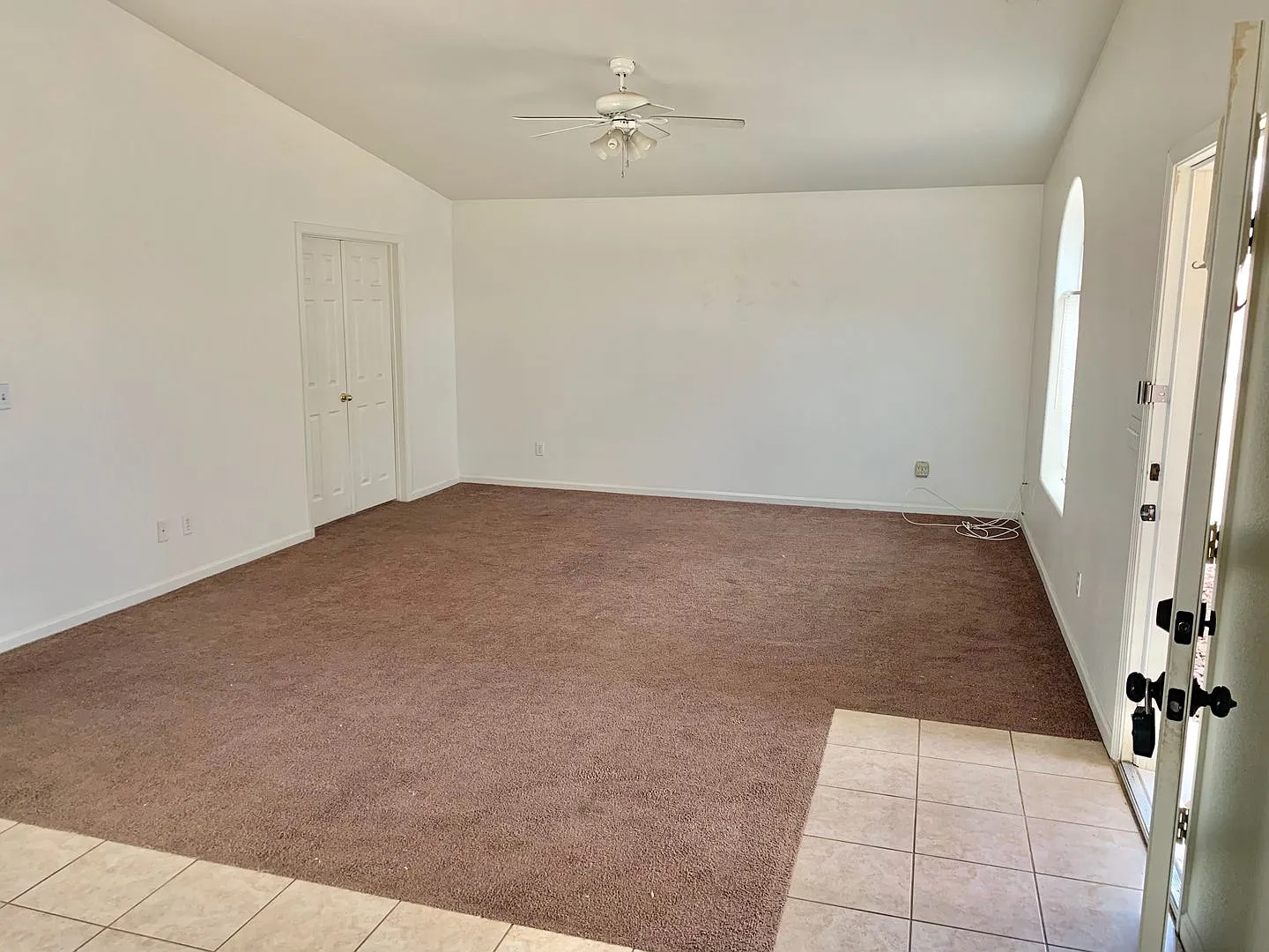 Coming Soon! Beautiful 3 Bedroom 2 Bath Home — Photo 2