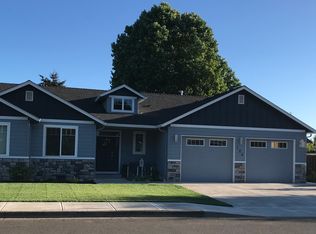 104 SE 7th St, Sublimity, OR 97385