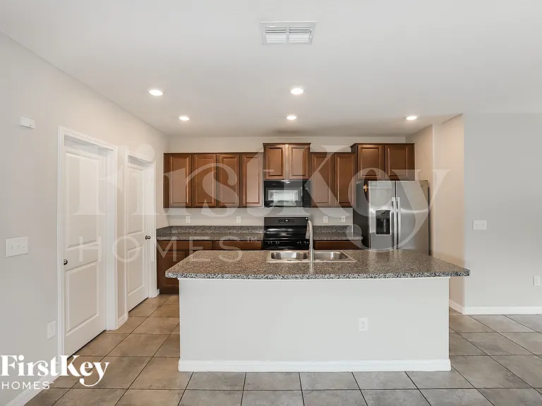 10228 Cool Waterlily Ave — Photo 5
