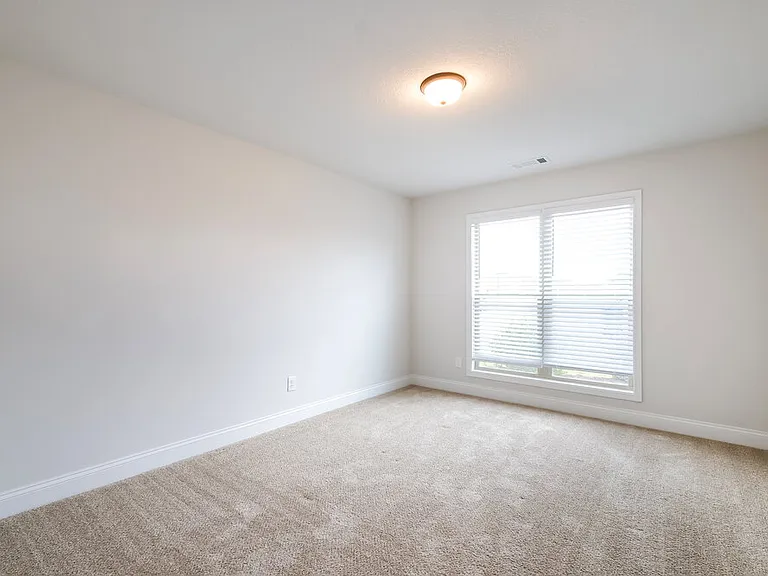 150 Heartland Cir — Photo 13