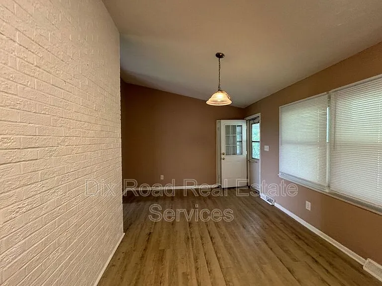 4984 State Route 122 — Photo 15
