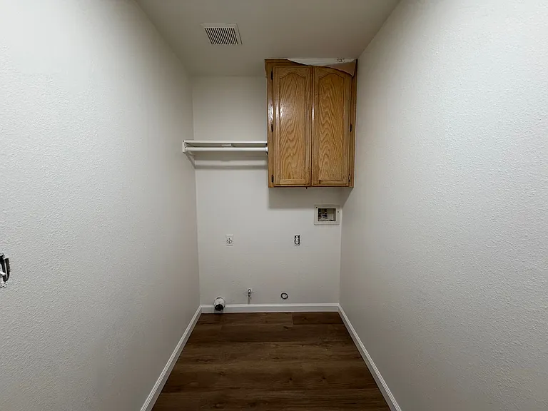 3409 Starside Dr — Photo 8