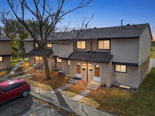 3257 142nd Ave NW, Edmonton, AB T5Y 1H9