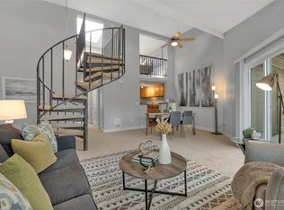 15827 NE Leary Way APT B205, Redmond, WA 98052