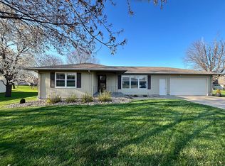 360 Parkview Dr, Sabetha, KS 66534