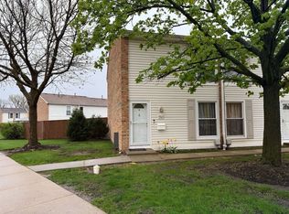 1740 Ardwick Dr, Hoffman Estates, IL 60169