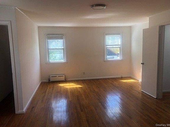 3rd image of 7 Walters Avenue