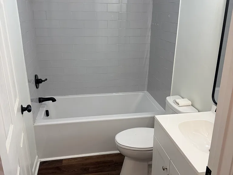 308 Lakeview Dr — Photo 5