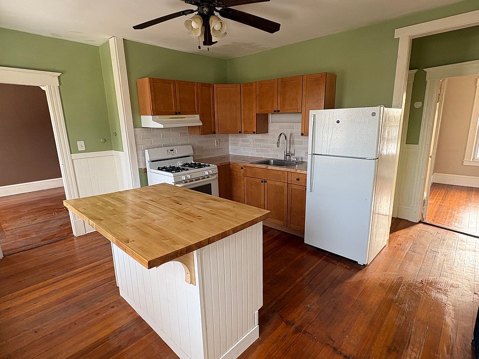 1st image of 16 Victoria Park #3