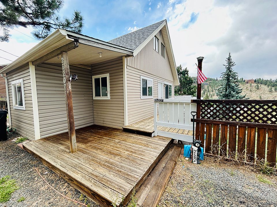 Front Porch of 26207 South End