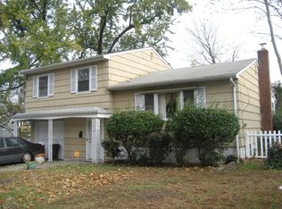 1389 Vauxhall Rd, Union, NJ 07083