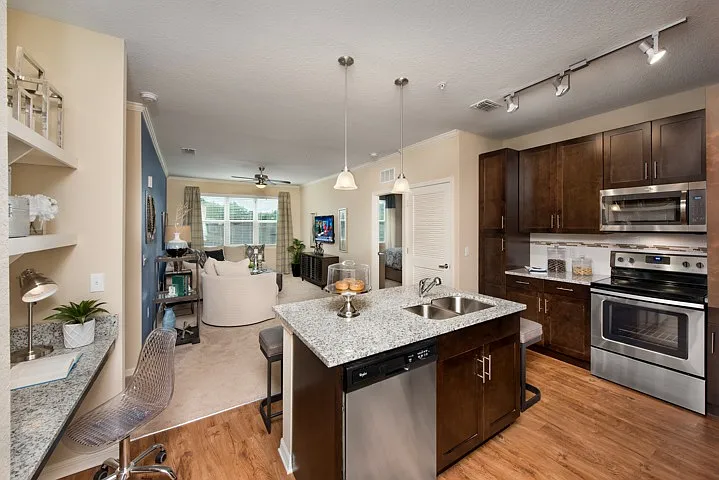 Integra Lakes — Photo 11