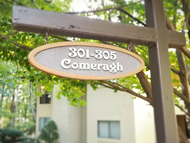 305 Comeragh SE — Photo 3