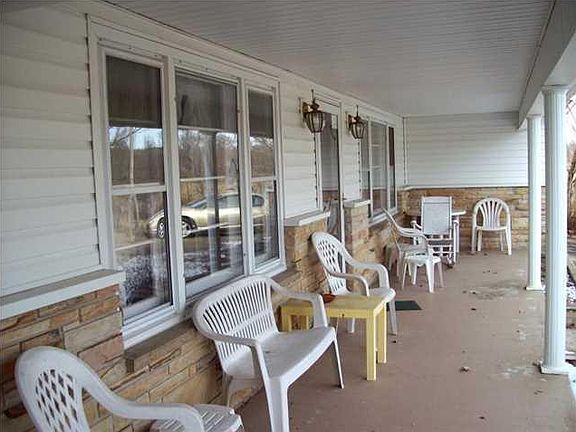 2nd image of 158 Morning Star Ln