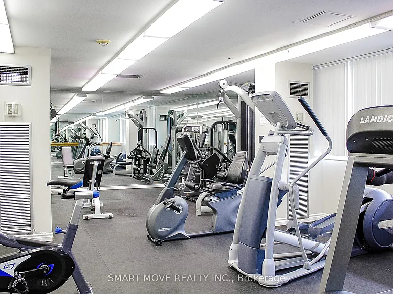 1300 Mississauga Valley Blvd #303 — Photo 23