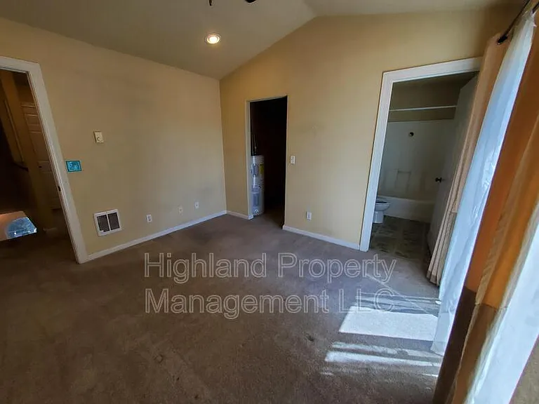 1247 NE Williams St — Photo 19