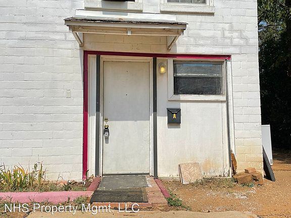 3rd image of 807 Bowie St Unit A