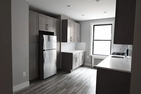 Rented by Bohemia Realty Group | media 2