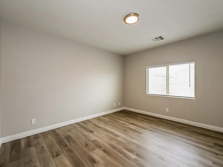 9655 Vega Carpio Ave — Photo 12