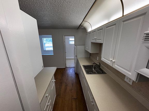 5th image of 1021 SE Monterey Road #1-43