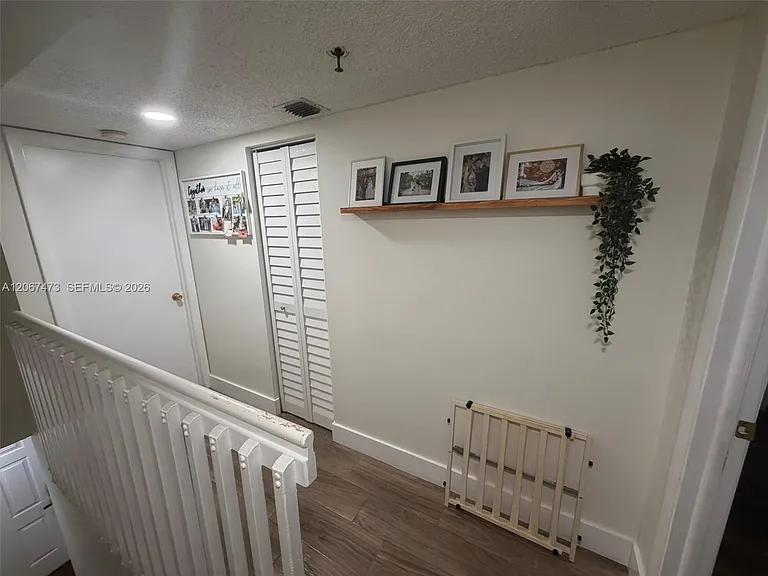 128 Riviera Cir #128 — Photo 12