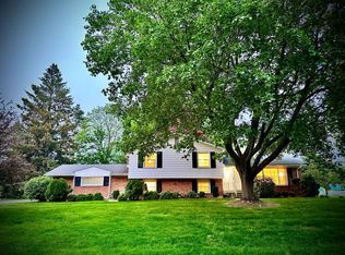 30134 Briarton St, Farmington, MI 48331