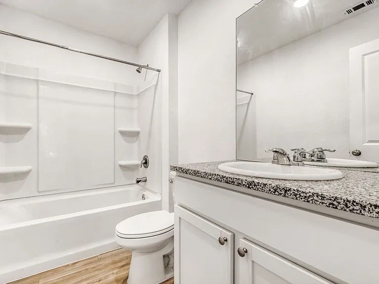 7102 Satellite Dr — Photo 35