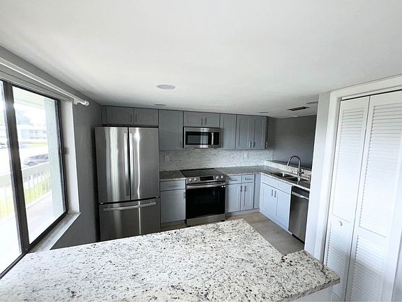 2nd image of 104 Nancy Dr #104