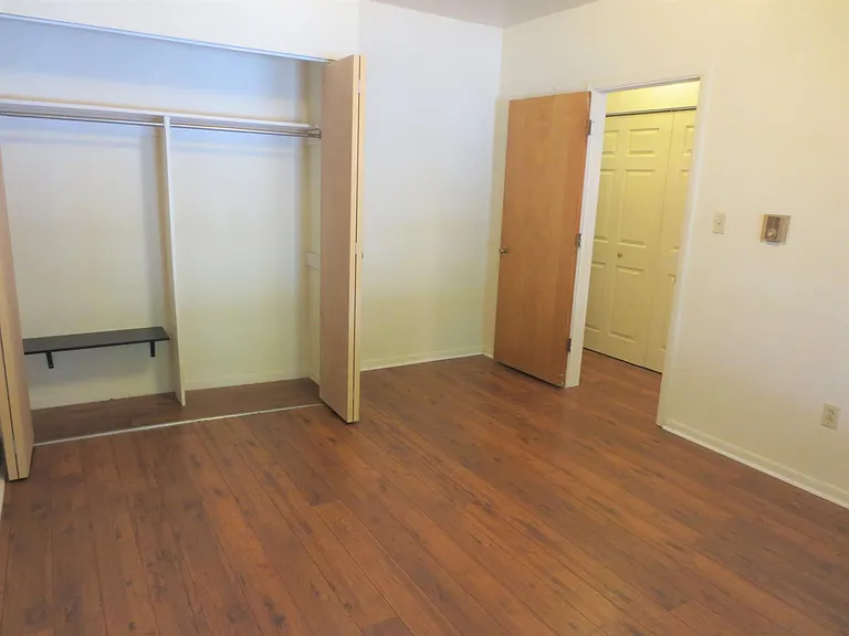 6350 Forward Ave #14 — Photo 57