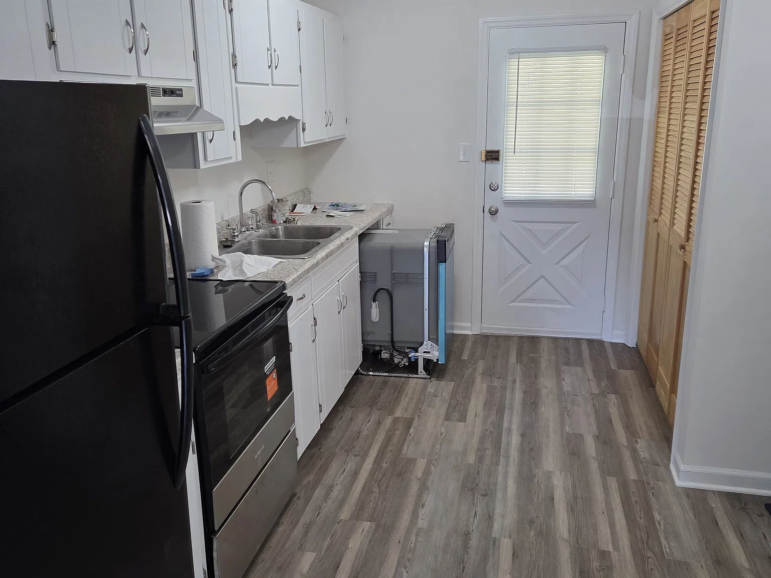 2 bed, 800 sqft, $900 — Photo 2