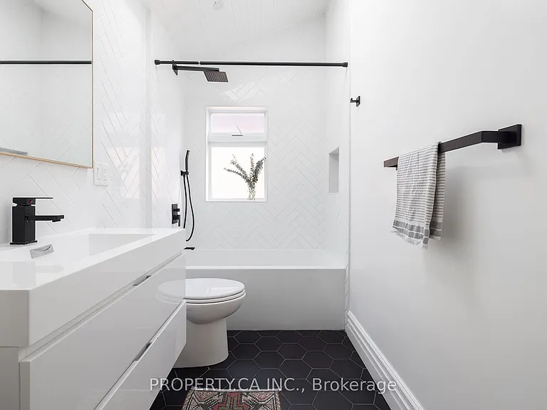 89 Greensides Ave — Photo 11