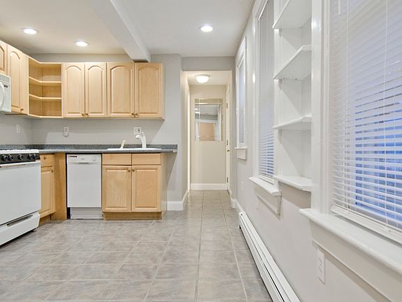 2nd image of 34 Turner St #1