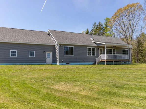 12 Mount View Lane, Bucksport, ME 04416