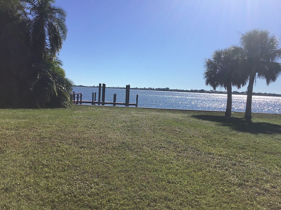 1st image of 20 Southwind Dr