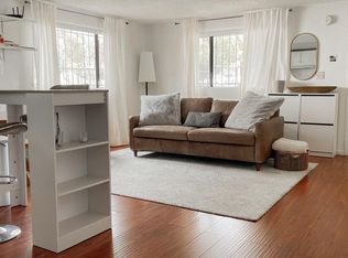 655 N Commonwealth Ave APT 101, Los Angeles, CA 90004