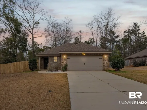 1914 Mary Jane Dr, Bay Minette, AL 36507